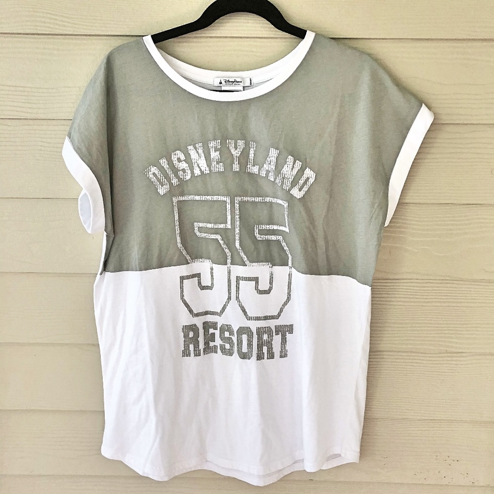 NWT Disneyland Resort T-Shirt Grey and White